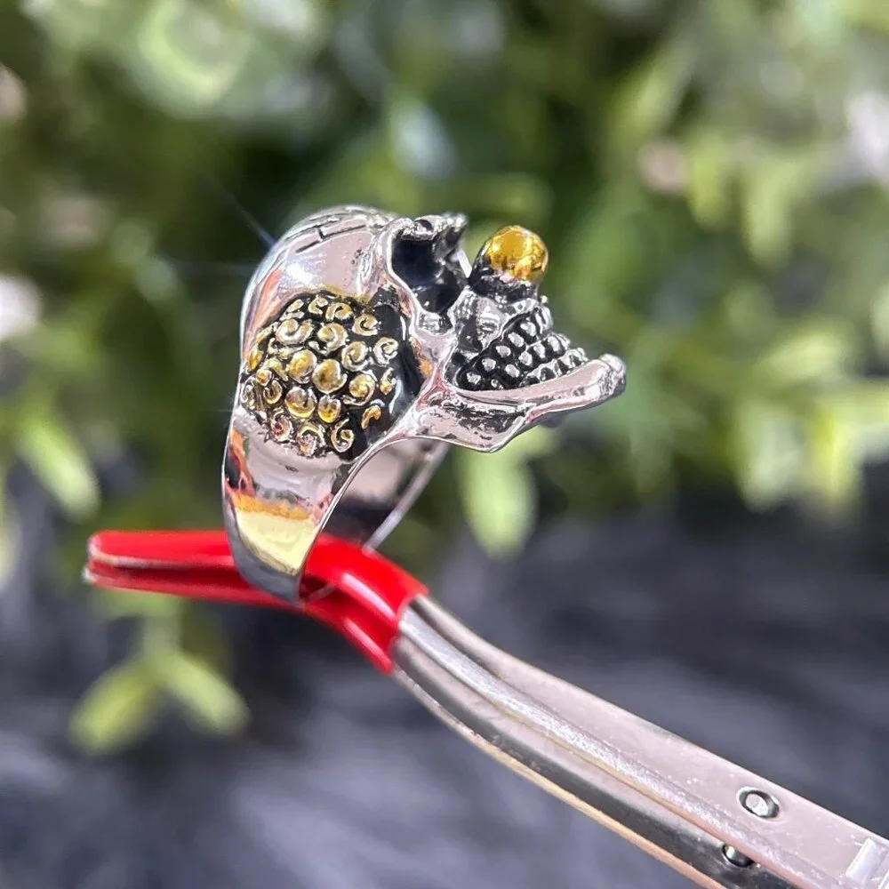 Yellow Nose‎ Smiling Skull Ring